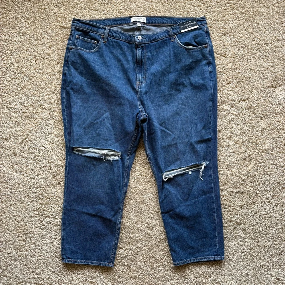 Abercrombie & Fitch The Ankle Straight Ultra High Rise Jeans 36/22S Curve Love‎